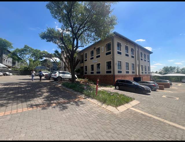 224M² OFFICE TO LET IN MEYERSDAL
